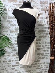 Classic Black & White Ralph Lauren Stretch Knit Dress Size 4