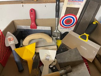 Spackling, Sanding & Scraping Lot