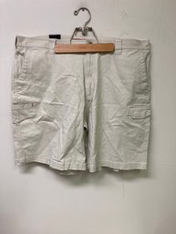 Berkley Jensen Mens Cargo Shorts Size 42 New