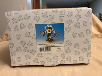 Vintage Collectable Charming Tails By Fitz & Floyd Daisy Displayer & Butterfly Ornaments