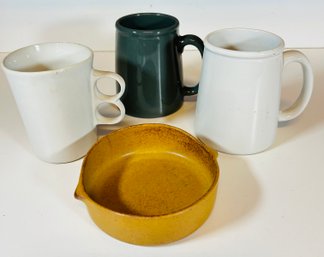 Lot Of Bennington Potters Mugs