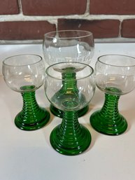 Set Of 4 Vintage Glasses With Green Ribbed Stem