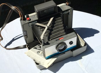 Vintage Polaroid 125 Instant Land Camera