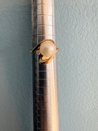 Vintage 10K Yellow Gold Pearl & Diamond Swirl Ring  Size 4.5