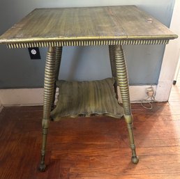 Vintage 2 Tier Side Parlor Table With Turned Legs