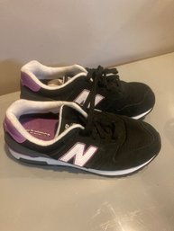 Womens New Balance Sneakers Model 565 Size 8 New Without Box