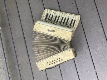 Castelli Vintage Squeeze Box Accordion ?