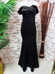 Old Hollywood Glam Black Full Length Off The Shoulder By LuLus Size S