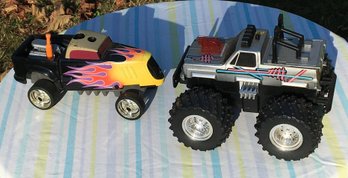 Lot Of 2 Vintage 1990s 4x4 Monster Mudder Scientific Toys & Tonka Road Rippers Trucks