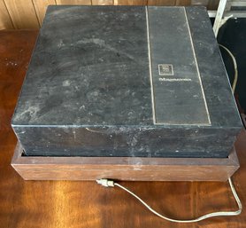 Vintage Magnavox Turntable