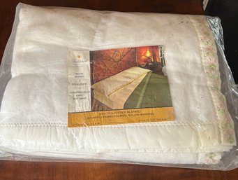 Vintage Fieldcrest Blanket In Case - 108 X 90