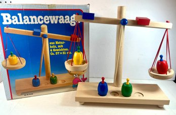 Vintage Germany Balancewaage Childrens Toy In OG Box