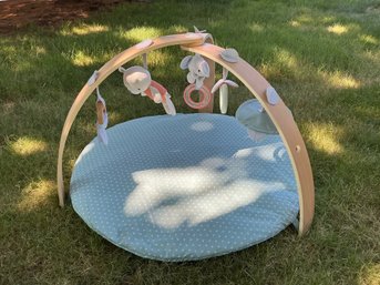Ingenuity Cozy Spot Activity Gym Tripod Wooden Frame