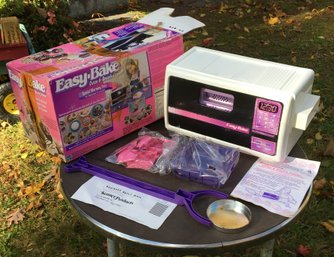 Vintage Easy Bake Oven Toy Cooking Playset In Original Box