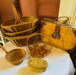Vintage Basket Lot