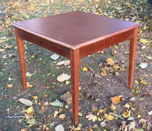 Sturdy Heavy Duty Vintage Table With Removeable Legs - 36' X 36'