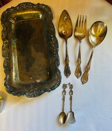 WM. Rogers MFG. Co Utensils In Silver Plated Tray