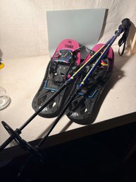Tubbs Flex VRT Snowshoes W/ BOA Bindings  Trekking Poles  Excellent Condition