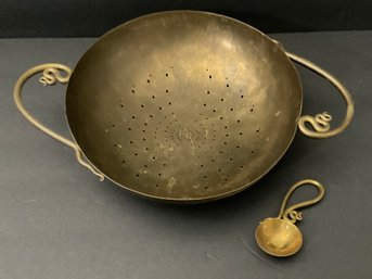 Decorative Brass Metal 2 Handle Strainer & Spoon