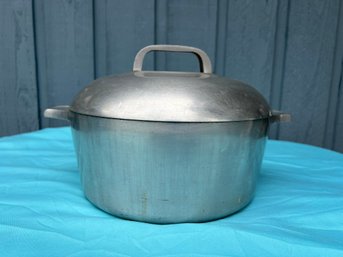 Vintage Wagner Ware Magnalite Pot With Lid
