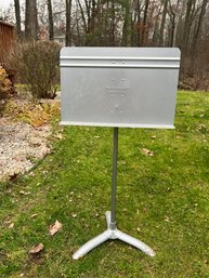 Manhasset Music Stand
