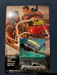 Vintage Johnny Lightning  JAMES BOND 007 Thunderball Die Cast Car