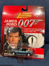 Vintage Johnny Lightning  JAMES BOND Golden Eye Die Cast Car