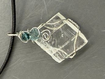 Handcrafted Decorative Wire-wrapped Pendant