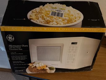 General Electric Microwave New In Original Box