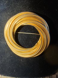 Vintage Gold-tone Knotted Rope Cable Brooch
