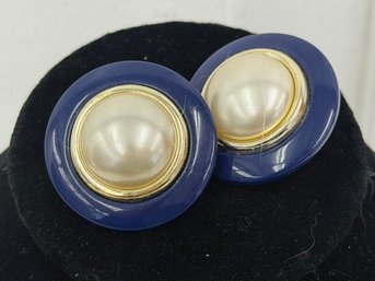 Vintage Navy Blue Pierced Earrings Featuring A Raised Faux Pearl Center With A Gold Band