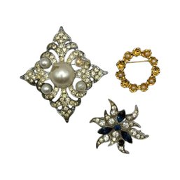 (A65) Lot Of Three Vintage Brooches To Include One From Designer Sarah Coventry