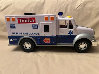 Hasbro Vintage Tonka Rescue Ambulance Battery Operated Plastic Toy Vehicle