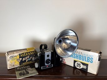 Kodak Brownie Hawkeye Flash Model Camera With Extra Bulbs