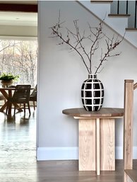 Gorgeous Solid Oak Round Table