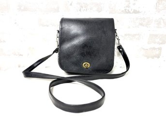 Vintage Black Leather Flap Top Companion Crossbody W/ Twist Latch
