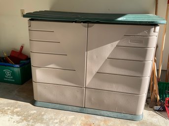 Rubbermaid Horizontal Resin Plastic Storage Shed With Double Front Doors Great For Trash Cans