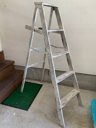 Decorative Rustic Wooden Step Ladder Weather White Paint Great For Plant Disply