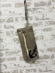 Coastal Chic Woven Natural Fiber Wristlet/clutch W/ Anchor Motif By Holly Bracken