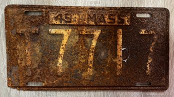 Vintage 1942 MASS License Plate T77-17