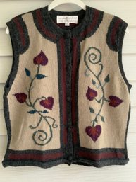 Vintage Alpaca Handmade In Peru Peruvian Connection Size L Woman Button Up Sweater Vest With Floral Vine Motif