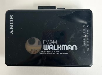 Vintage Sony FM/AM Walkman Radio Cassette Player