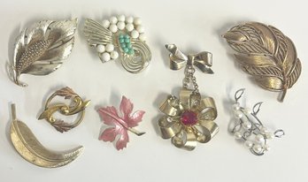 Lot Of Vintage Brooches