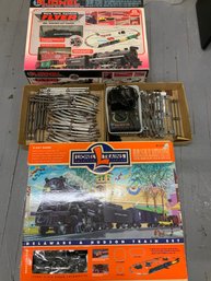 2 Incomplete Sets Of Electric Lionel Trains Sets  027 Gauge With Tracks