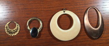 4 MCM Mid Century Modern Bakelite Type Ivory Plastic & Onyx Hoop Pendants For Necklace / Jewelry Making