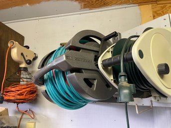 Wall Mount Reel With Pneumatic Line