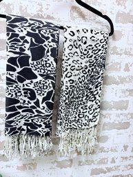 Pairing Of 2 Animal Print Pashmina Scarves