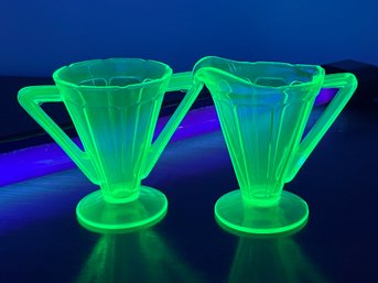 URANIUM Depression Glass / Art Deco Form VICTORY GREEN Open Sugar Bowl & Creamer Set By Diamond Glass