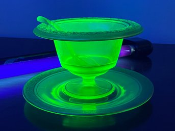 URANIUM Depression Green Glass & Gold Accent Mayo Condiment Set, Complete With Ladle