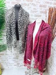 Pairing Of Pashmina Scarves